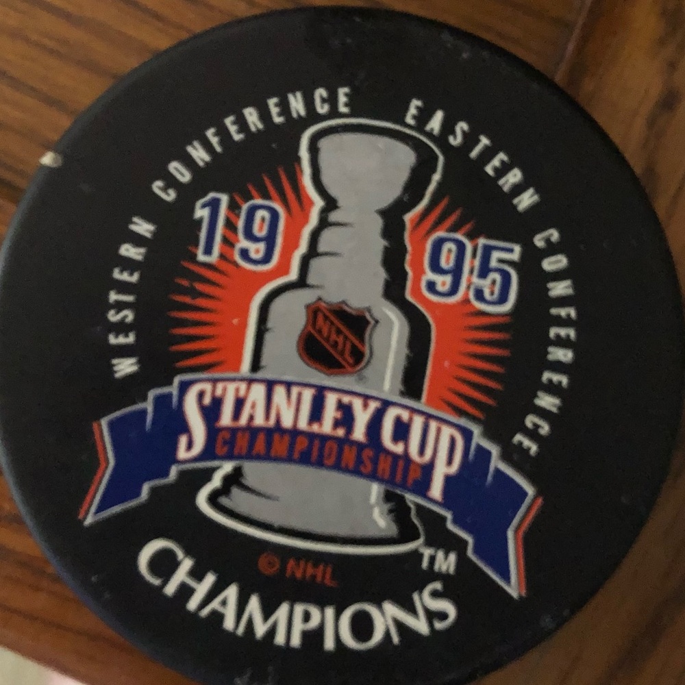 NHL Stanley Cup Champs! NJ Devils Puck rare! Used ceremonially on ice after win! - Picture 2 of 2